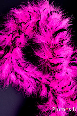 Boa en plumes de dinde - Ø 5 cm - rose fuchsia-noir